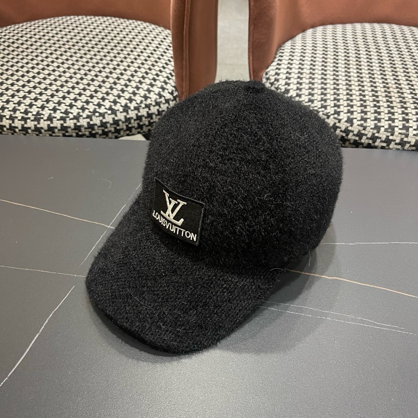 LV 路易威登 秋冬新款经典休闲潮流款 上架简约棒球帽出门旅游，绝对要入手的一款