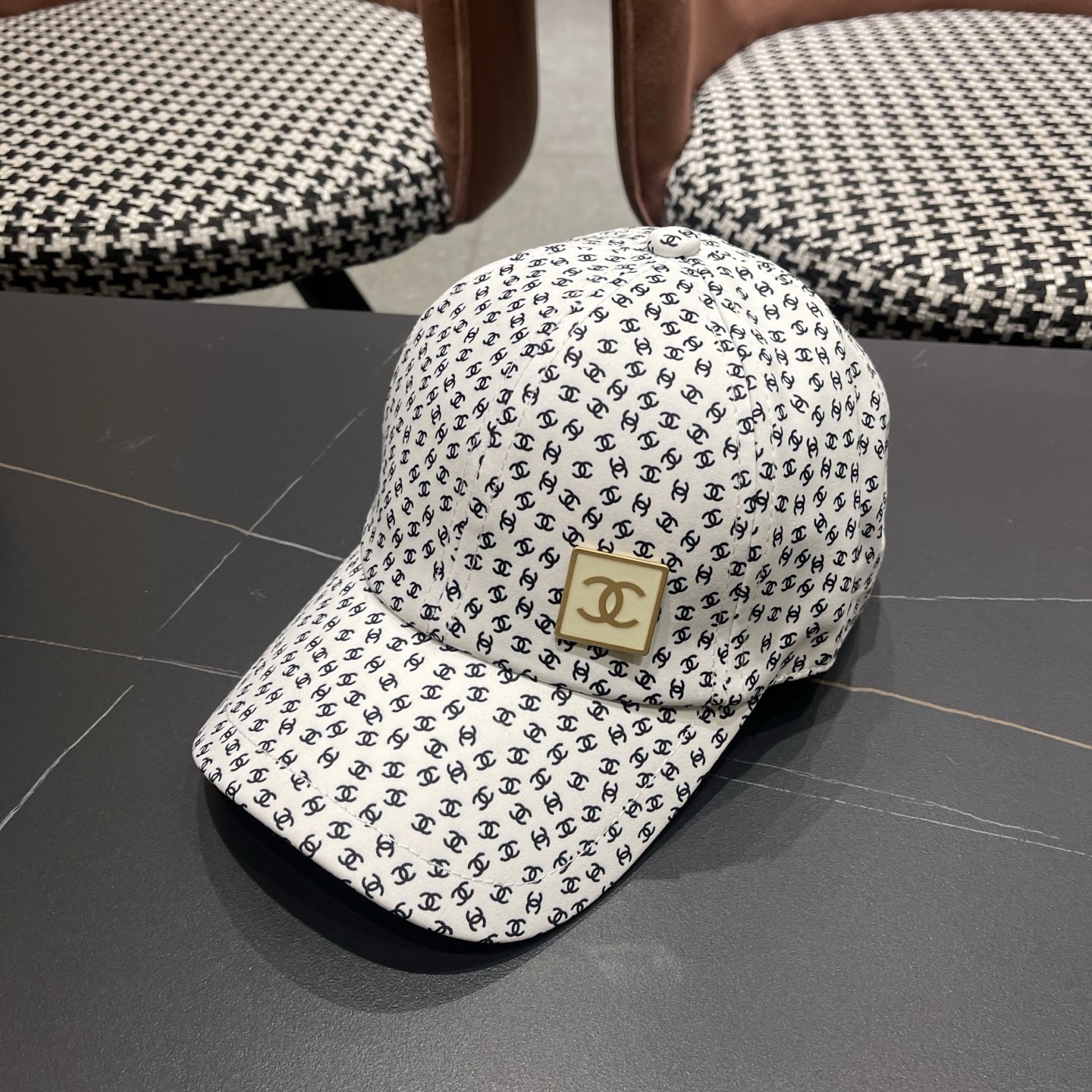 香奈儿CHANEL 新品硬顶棒球帽，小香logo经典简约，时尚休闲设计 跑量新品