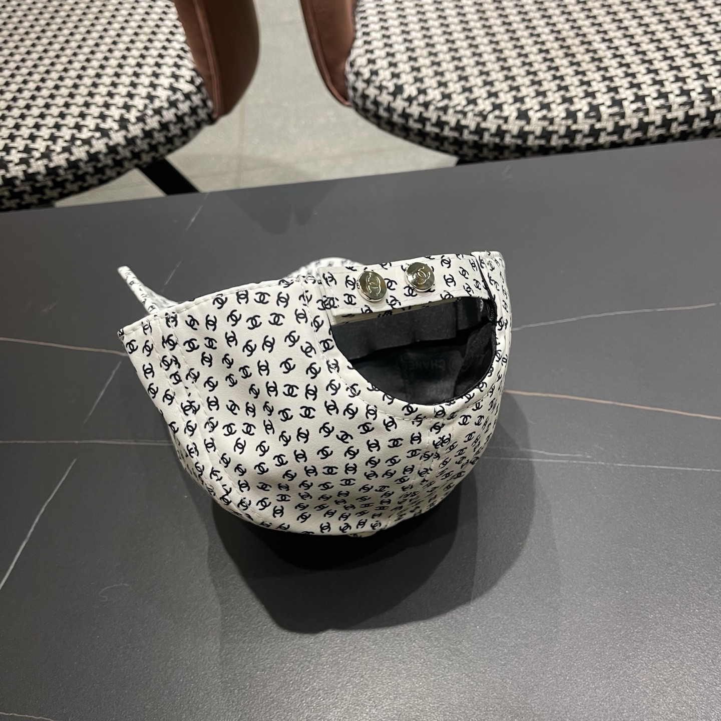 香奈儿CHANEL 新品硬顶棒球帽，小香logo经典简约，时尚休闲设计 跑量新品
