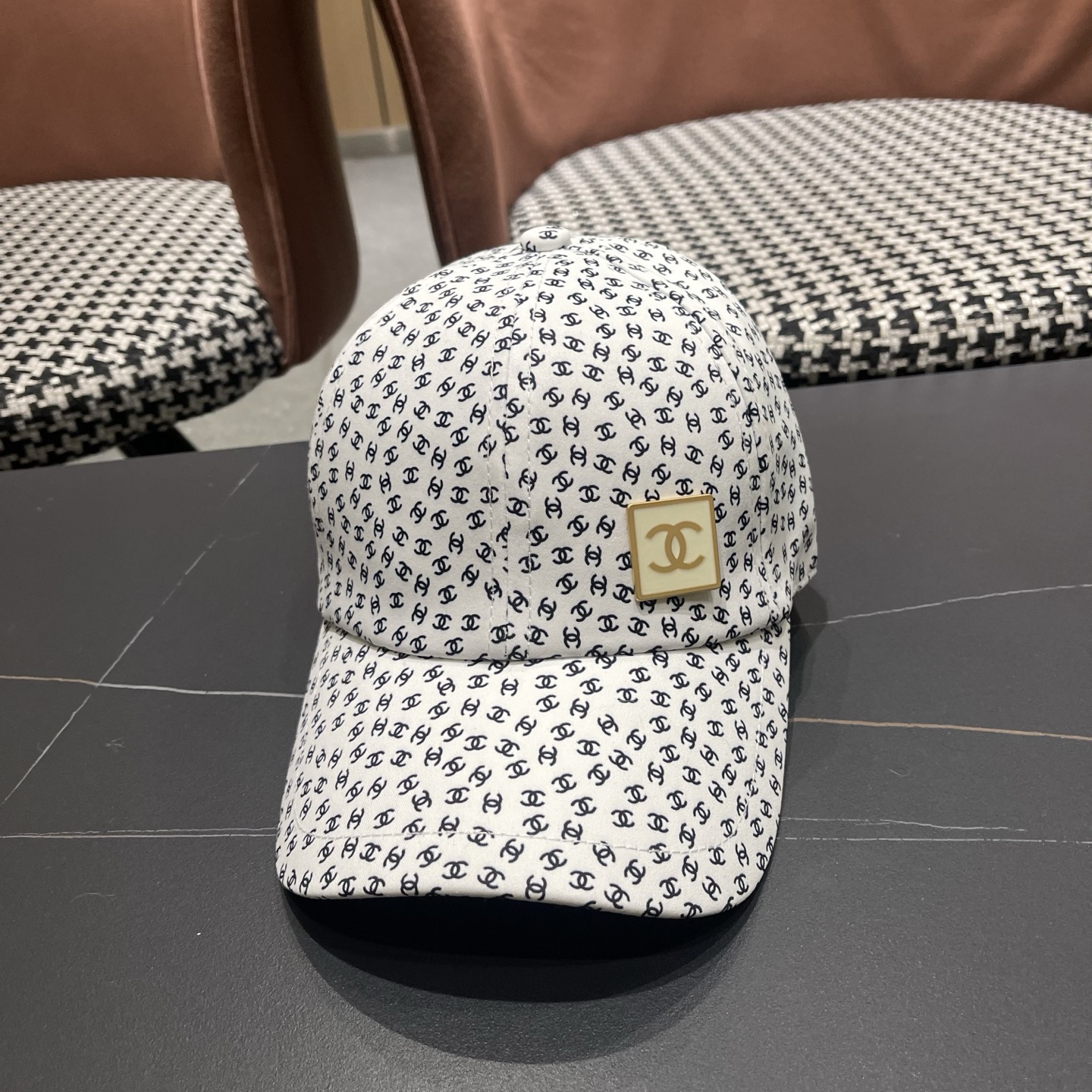 香奈儿CHANEL 新品硬顶棒球帽，小香logo经典简约，时尚休闲设计 跑量新品