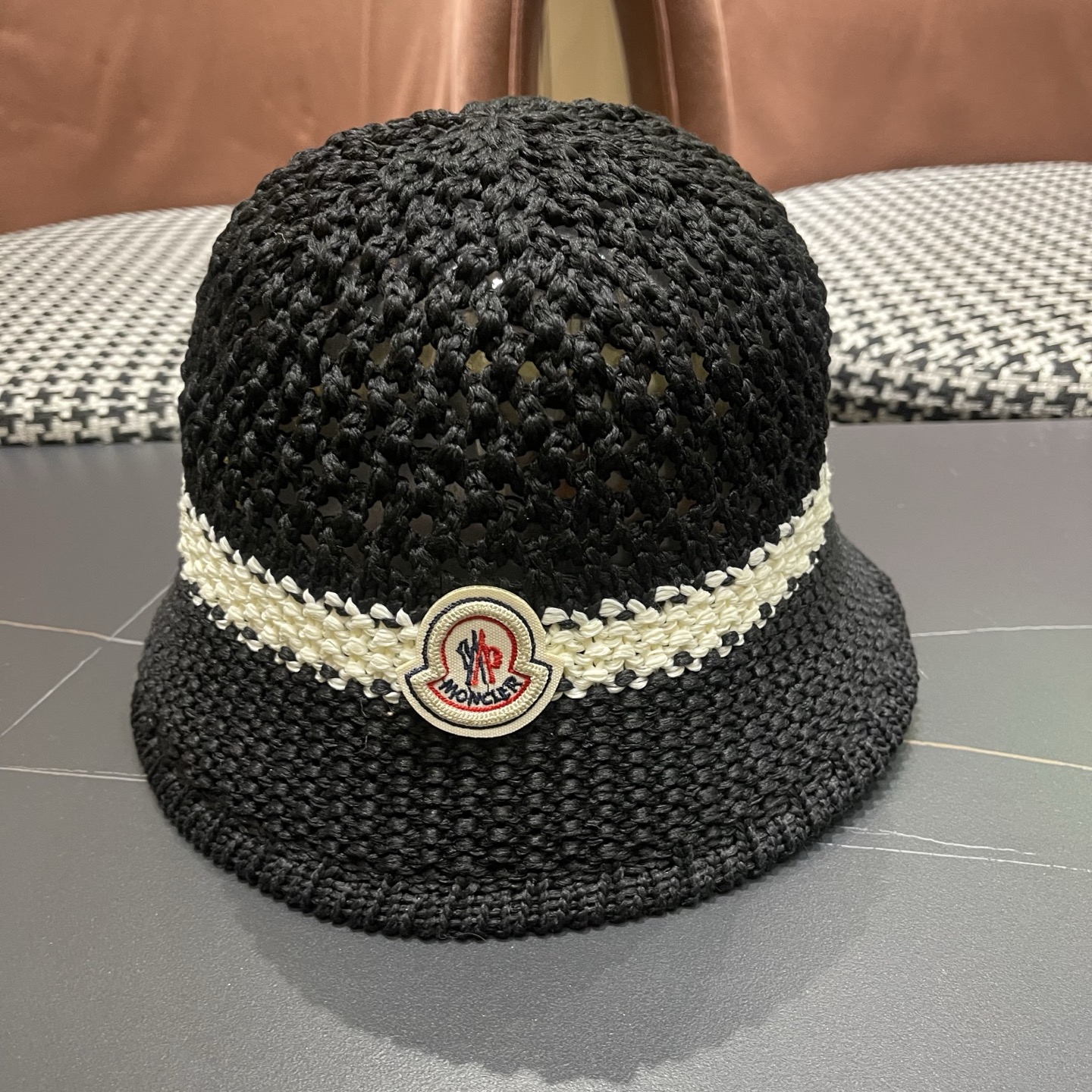 MONCLER（蒙口）缕空透气渔夫帽女夏季新款遮阳防晒显脸小盆帽户外休闲太阳帽