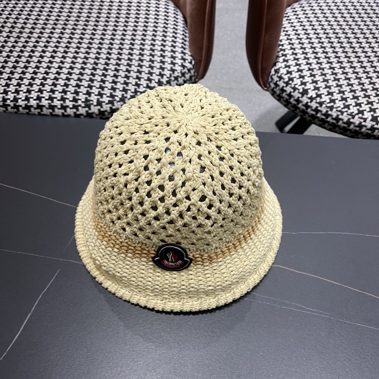 MONCLER（蒙口）缕空透气渔夫帽女夏季新款遮阳防晒显脸小盆帽户外休闲太阳帽