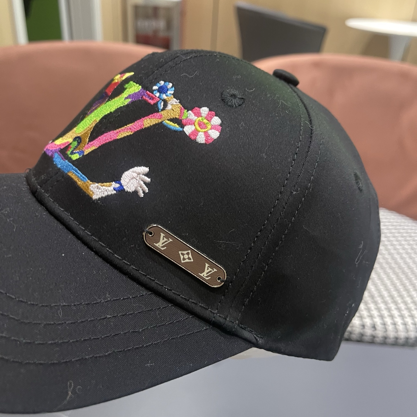 路易威登棒球帽LouisVuitton新款LV棒球帽，完美刺绣，高端大气，百搭款🤗男女通用！