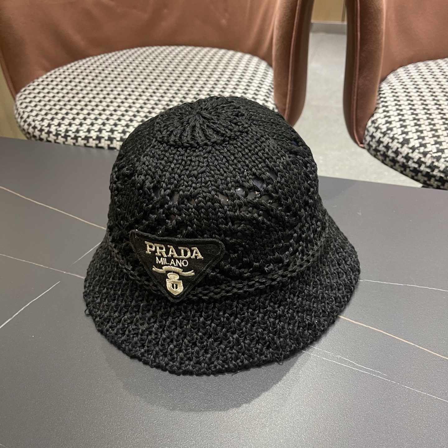 Prada普拉达 橙子家三角标渔夫帽女春夏韩版日系网红盆帽镂空透气减龄草帽