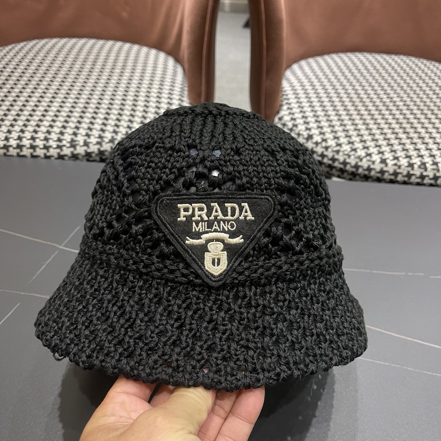 Prada普拉达 橙子家三角标渔夫帽女春夏韩版日系网红盆帽镂空透气减龄草帽