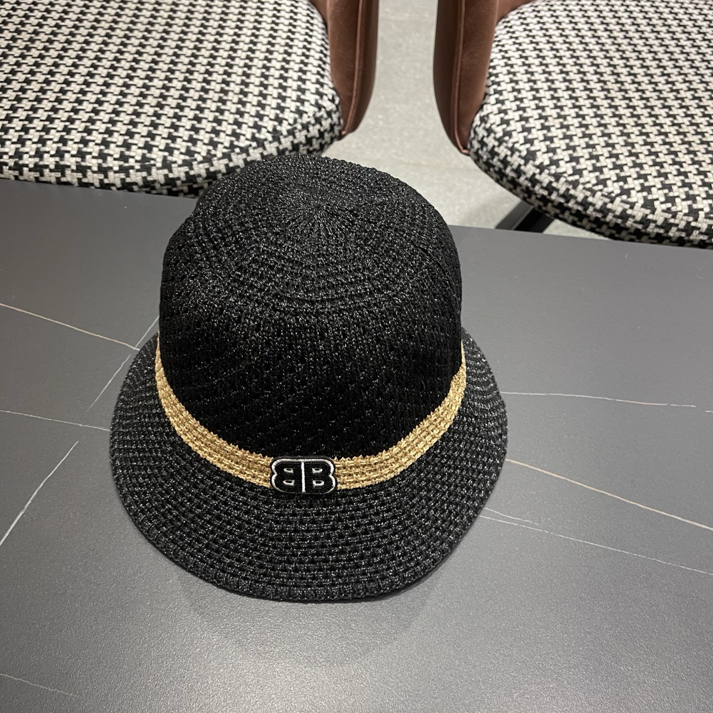 Balenciaga 巴黎世家针织镂空编织百搭显脸小渔夫帽休闲时尚夏季透气遮阳女水桶帽盆帽