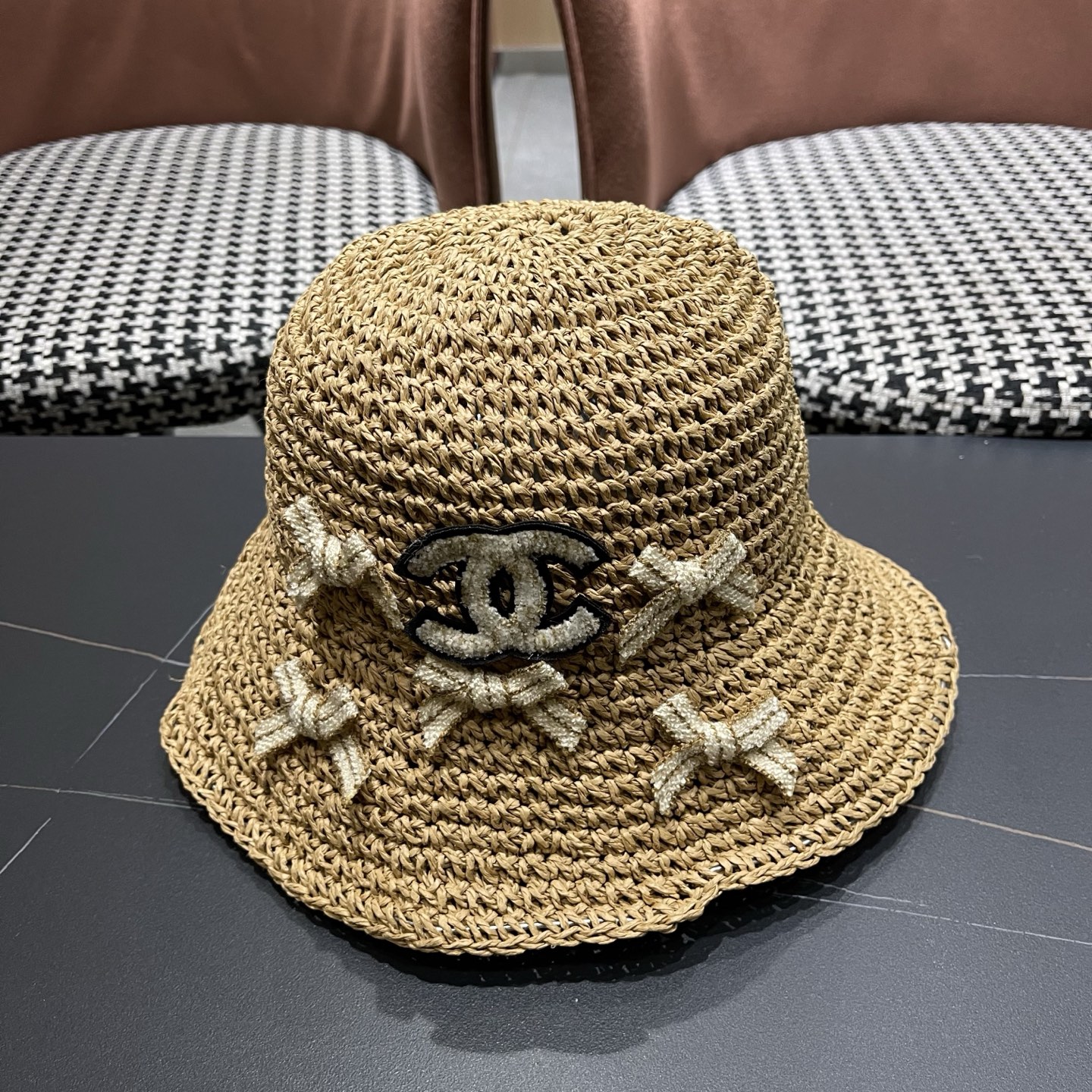 CHANEL香奈儿 夏天手工编织草帽女甜美蝴蝶结出游沙滩防晒帽 显脸小遮阳帽渔夫帽 