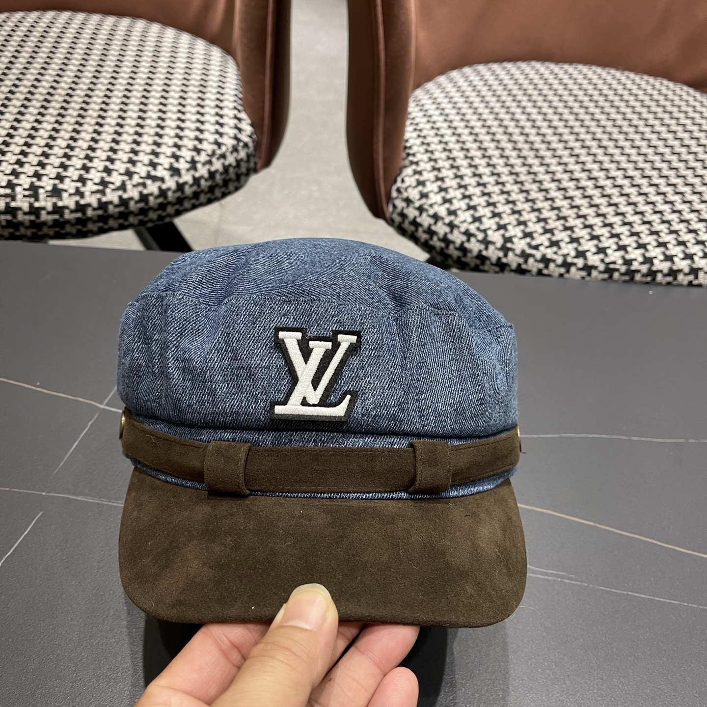 LV路易威登 韩版复古牛仔八角帽女秋冬显脸小贝雷帽百搭画家帽平顶水洗报童帽