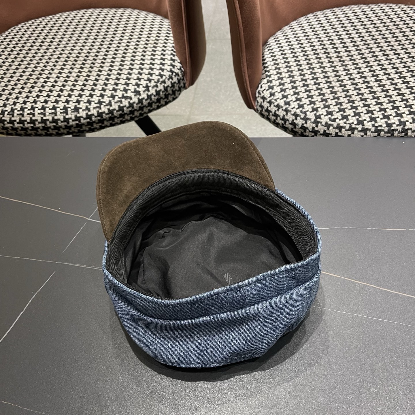 LV路易威登 韩版复古牛仔八角帽女秋冬显脸小贝雷帽百搭画家帽平顶水洗报童帽