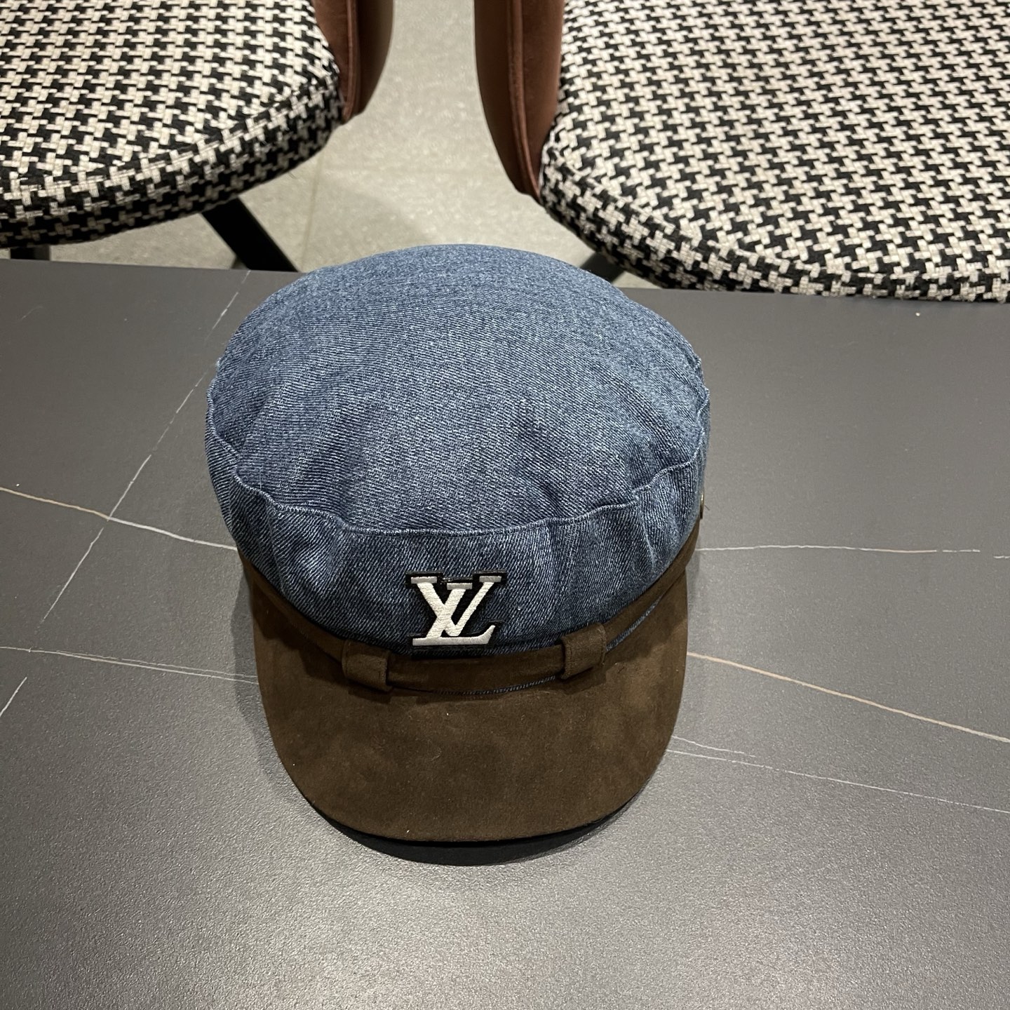 LV路易威登 韩版复古牛仔八角帽女秋冬显脸小贝雷帽百搭画家帽平顶水洗报童帽