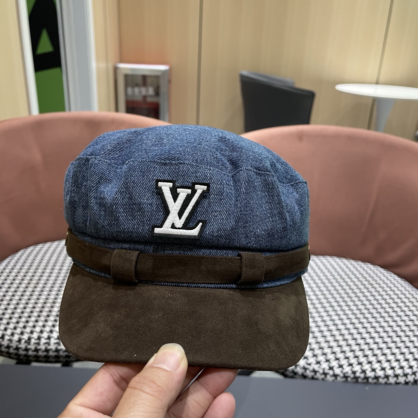 LV路易威登 韩版复古牛仔八角帽女秋冬显脸小贝雷帽百搭画家帽平顶水洗报童帽