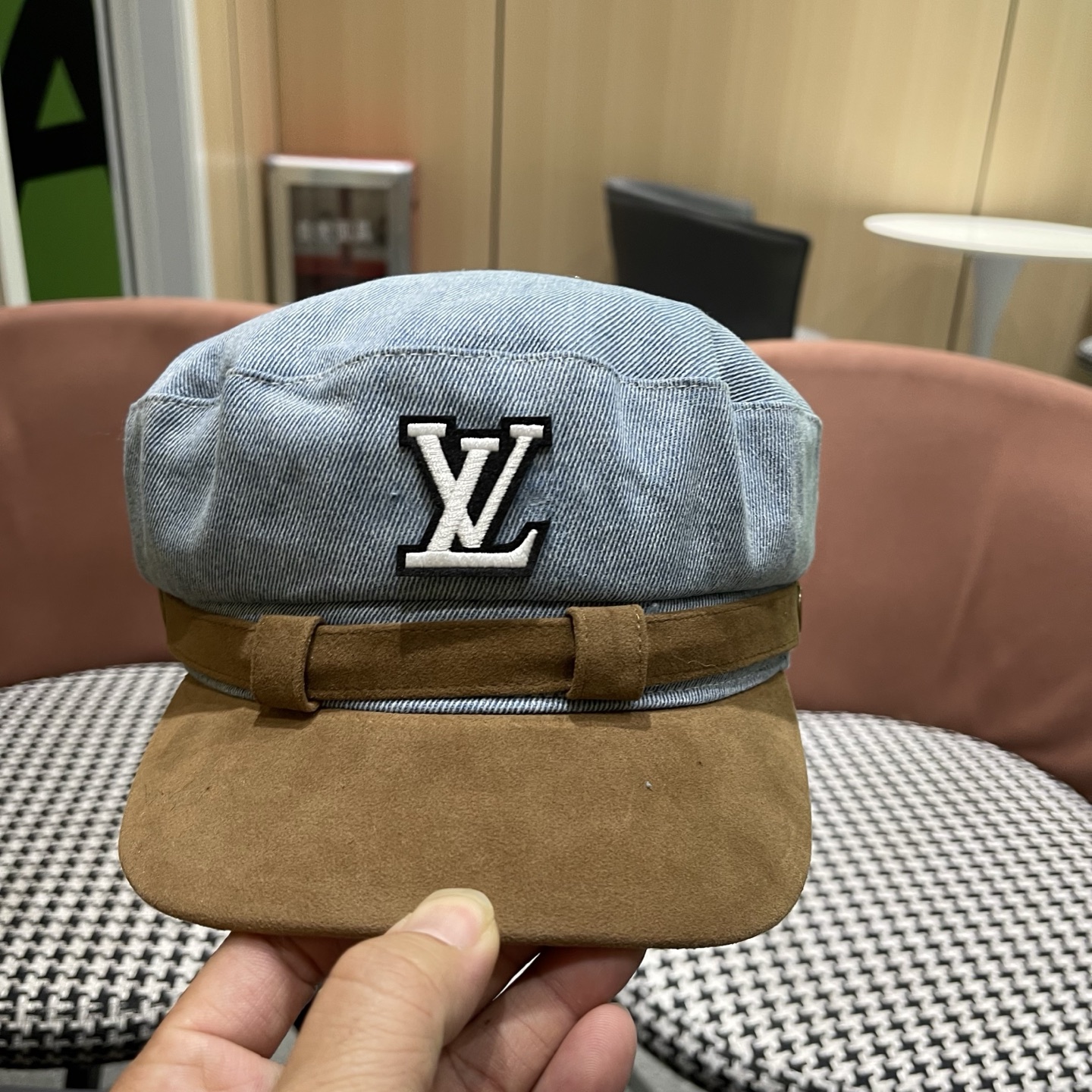 LV路易威登 韩版复古牛仔八角帽女秋冬显脸小贝雷帽百搭画家帽平顶水洗报童帽