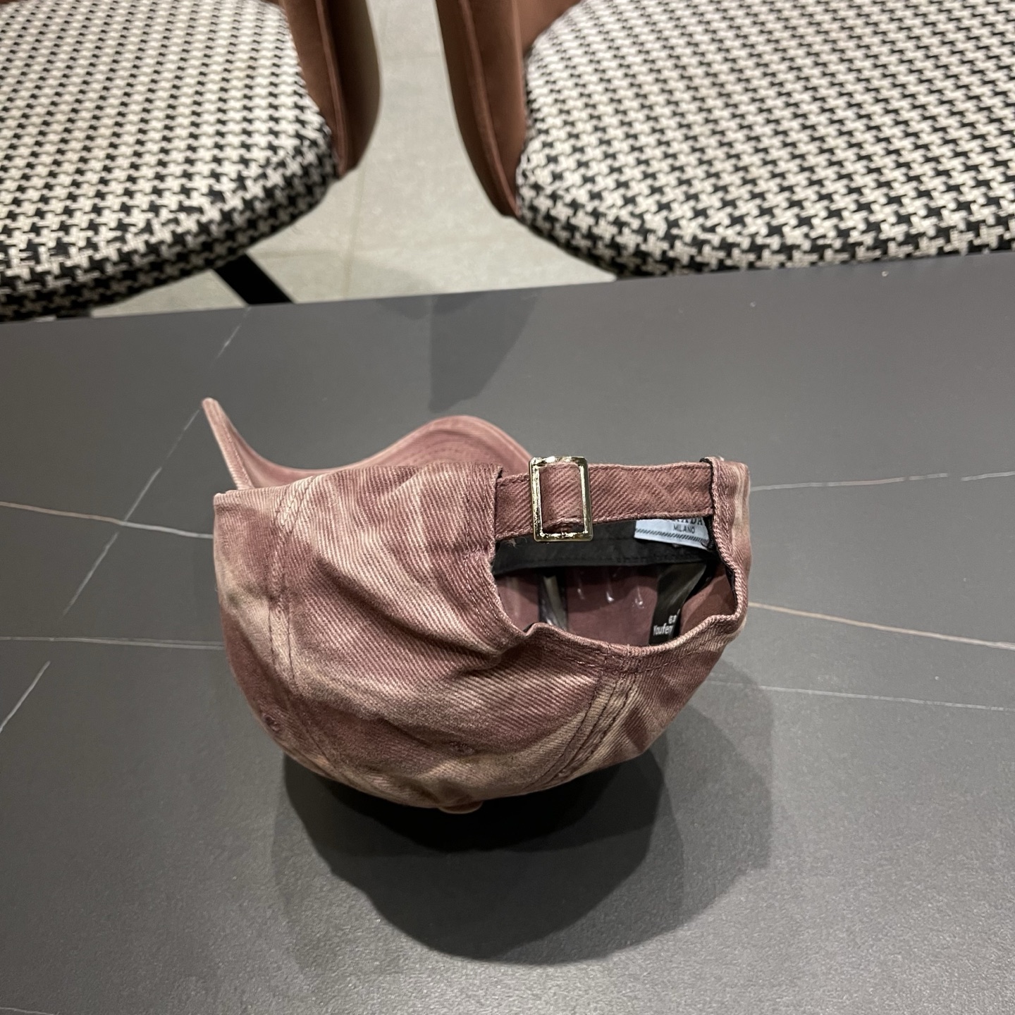 普拉达PRADA 三角标水洗棒球帽女显脸小潮帽子美式百搭软顶鸭舌帽男