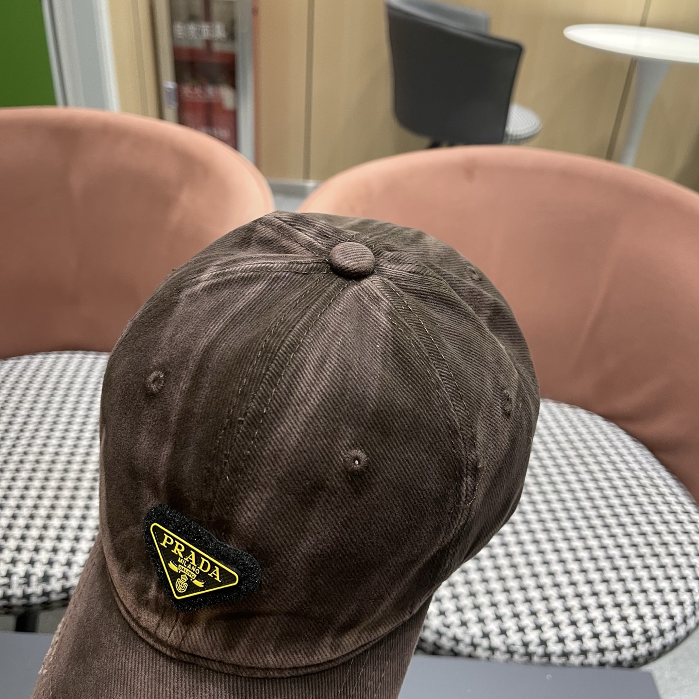 普拉达PRADA 三角标水洗棒球帽女显脸小潮帽子美式百搭软顶鸭舌帽男