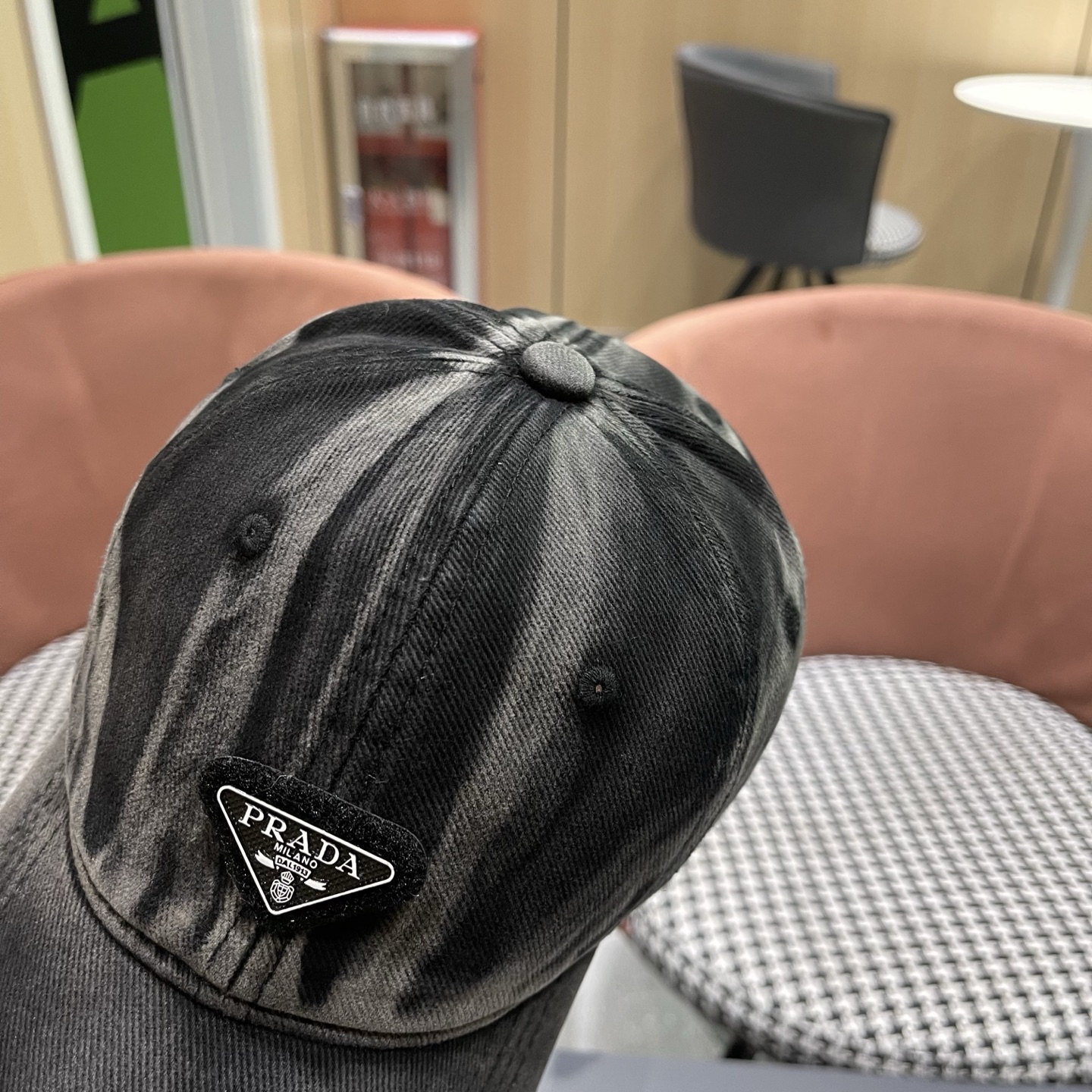 普拉达PRADA 三角标水洗棒球帽女显脸小潮帽子美式百搭软顶鸭舌帽男