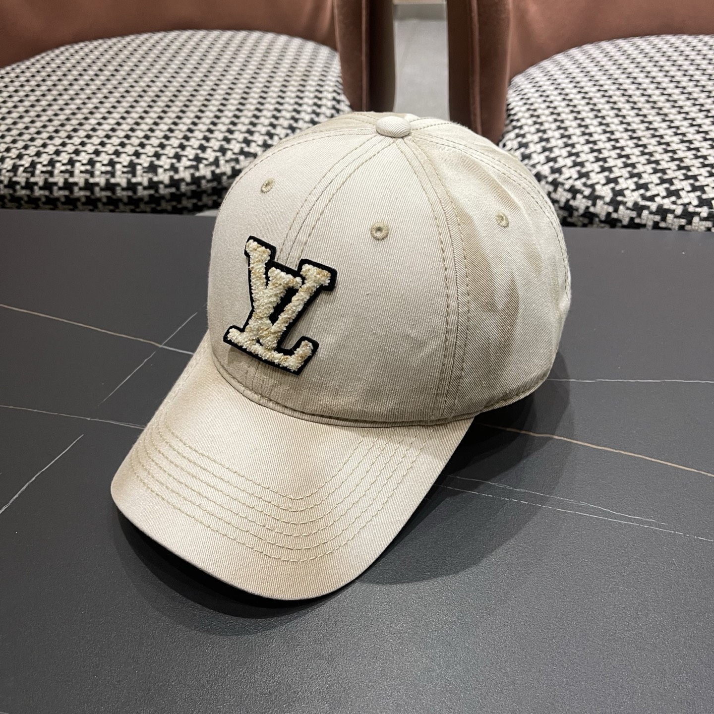 LV路易威登 水洗牛仔新款棒球帽男女韩版休闲百搭遮阳显脸小鸭舌帽