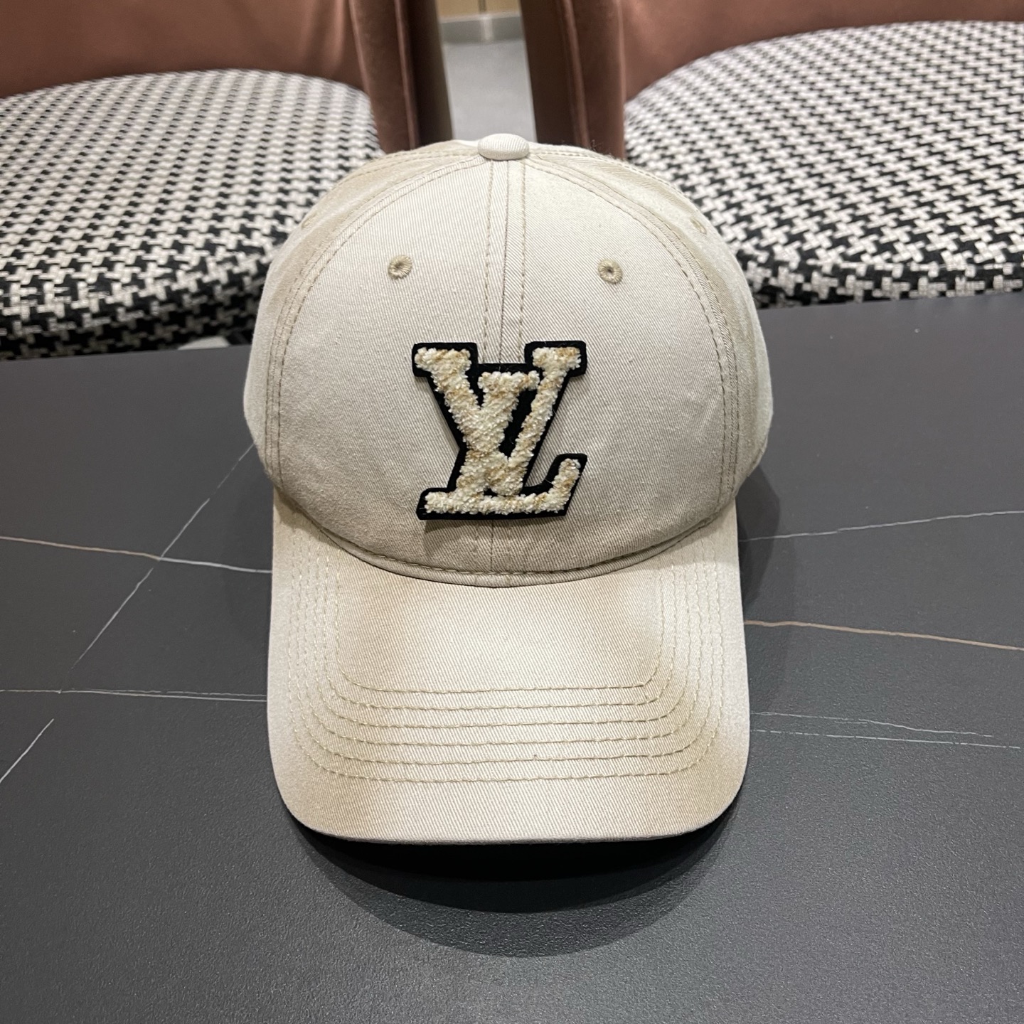 LV路易威登 水洗牛仔新款棒球帽男女韩版休闲百搭遮阳显脸小鸭舌帽