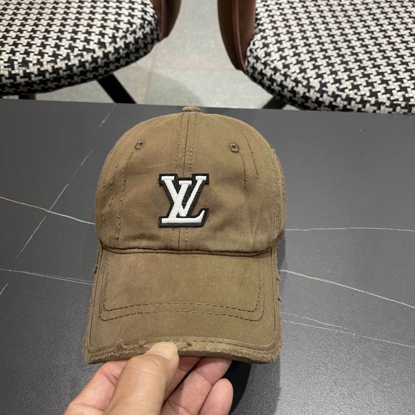 LV路易威登 棒球帽潮男休闲百搭母韩版时尚防晒百搭鸭舌帽女ins