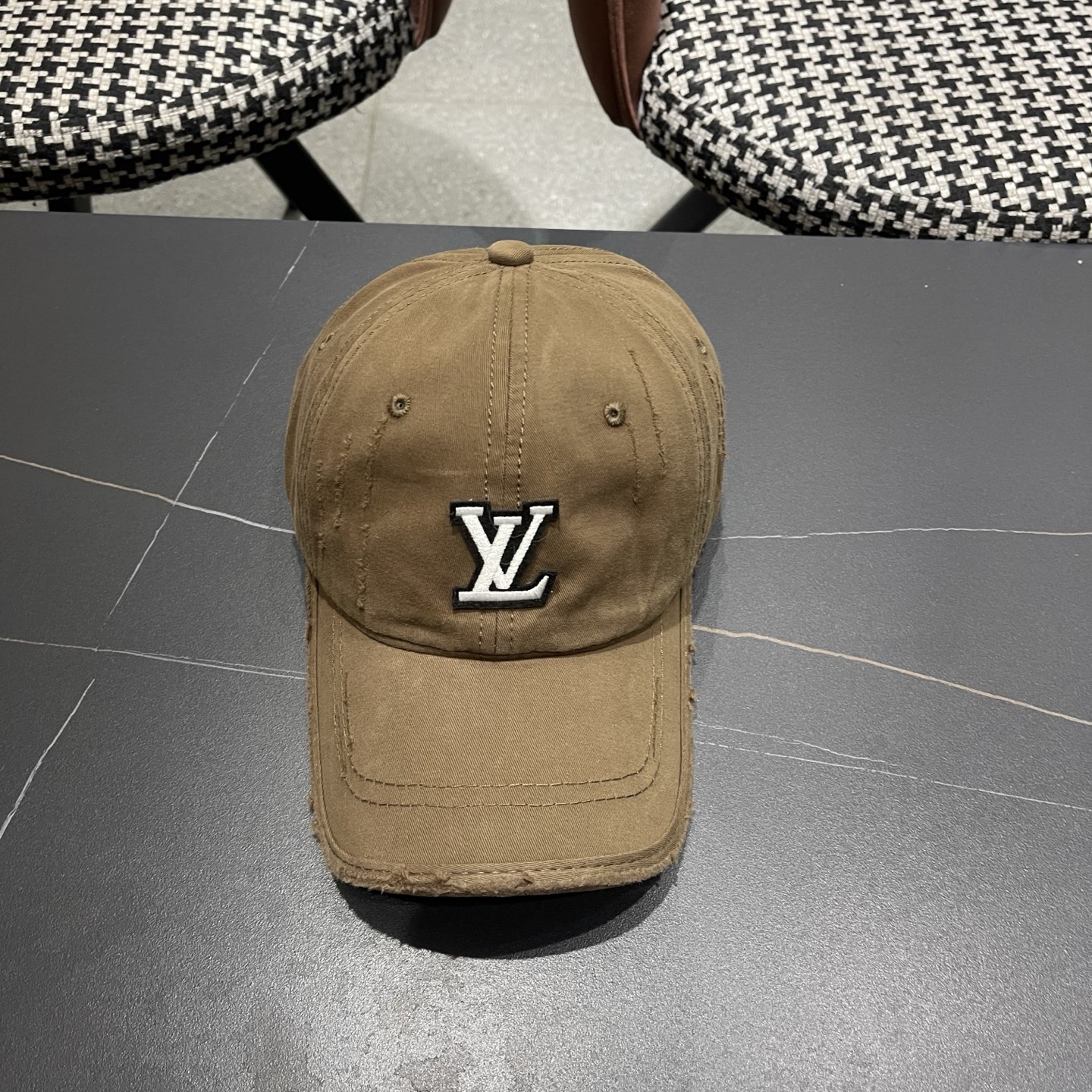 LV路易威登 棒球帽潮男休闲百搭母韩版时尚防晒百搭鸭舌帽女ins
