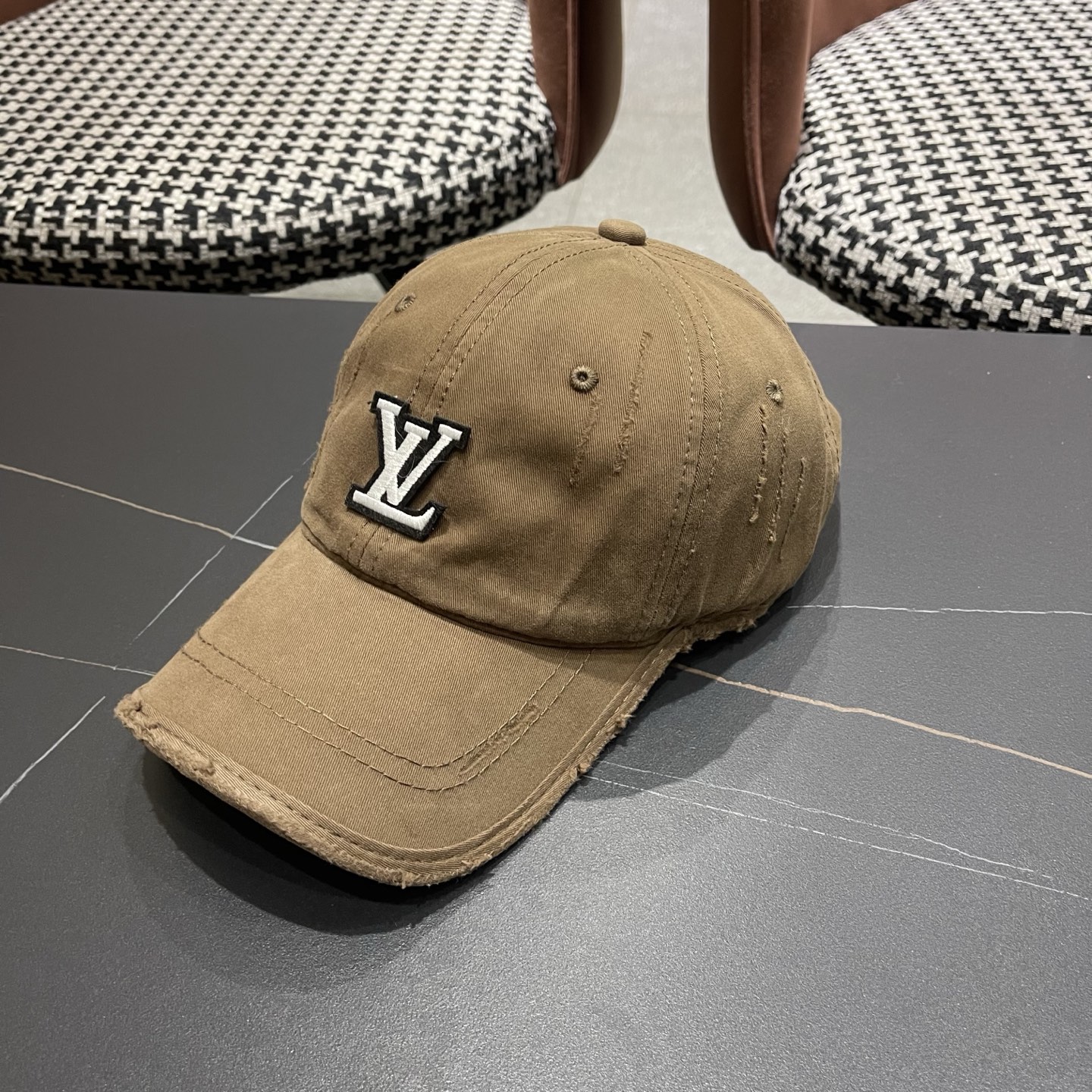 LV路易威登 棒球帽潮男休闲百搭母韩版时尚防晒百搭鸭舌帽女ins