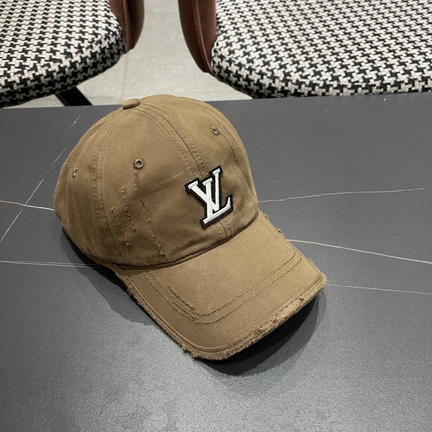 LV路易威登 棒球帽潮男休闲百搭母韩版时尚防晒百搭鸭舌帽女ins