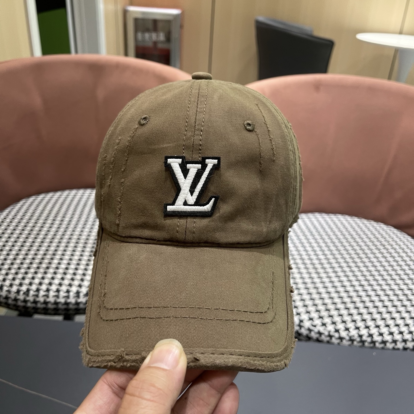 LV路易威登 棒球帽潮男休闲百搭母韩版时尚防晒百搭鸭舌帽女ins