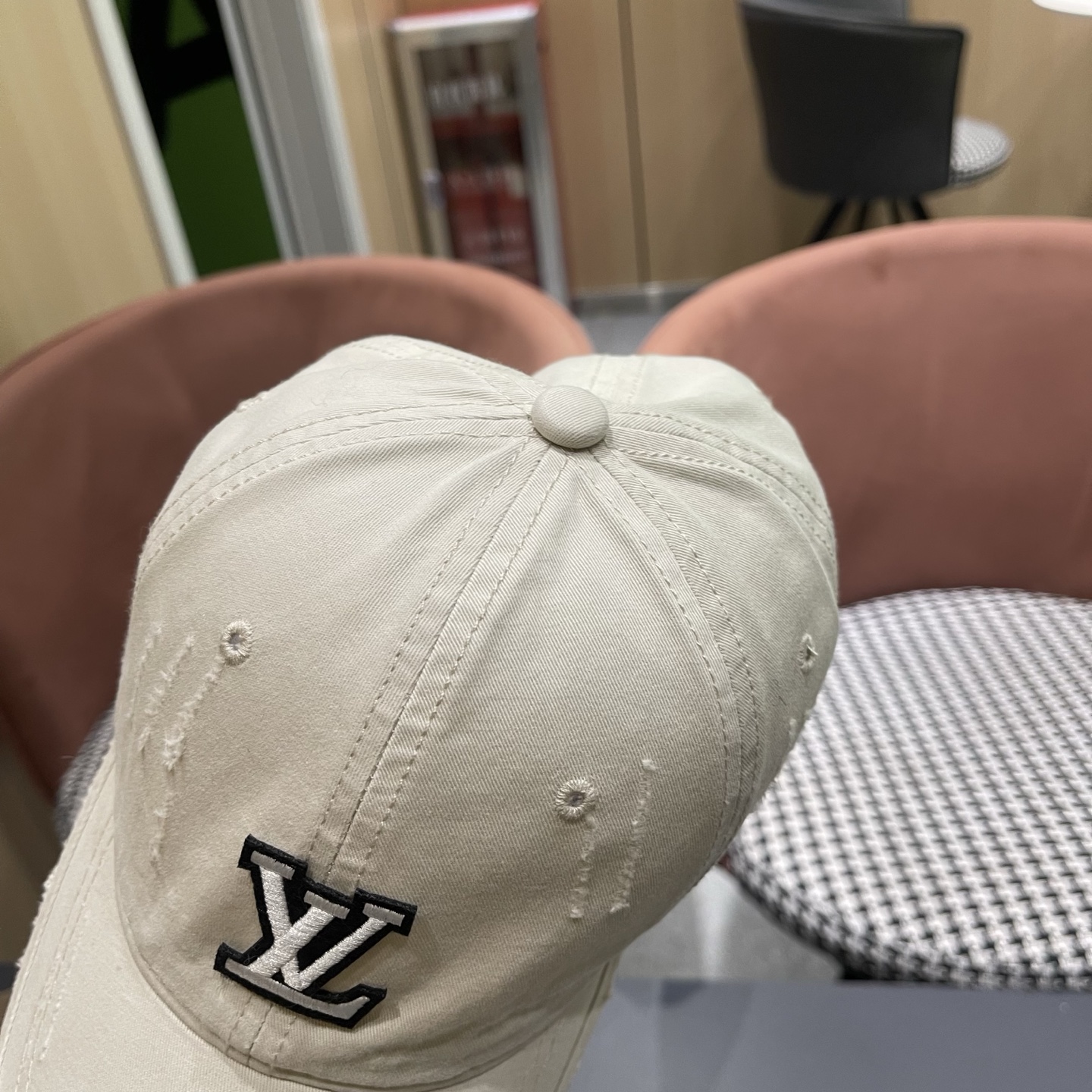 LV路易威登 棒球帽潮男休闲百搭母韩版时尚防晒百搭鸭舌帽女ins