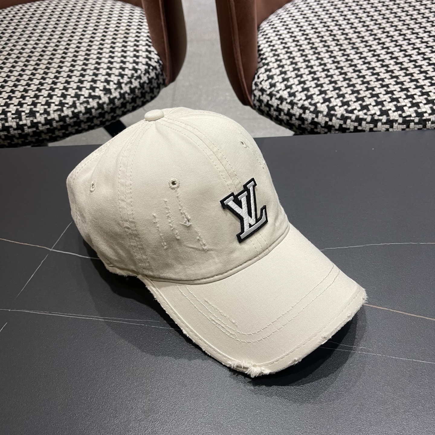 LV路易威登 棒球帽潮男休闲百搭母韩版时尚防晒百搭鸭舌帽女ins