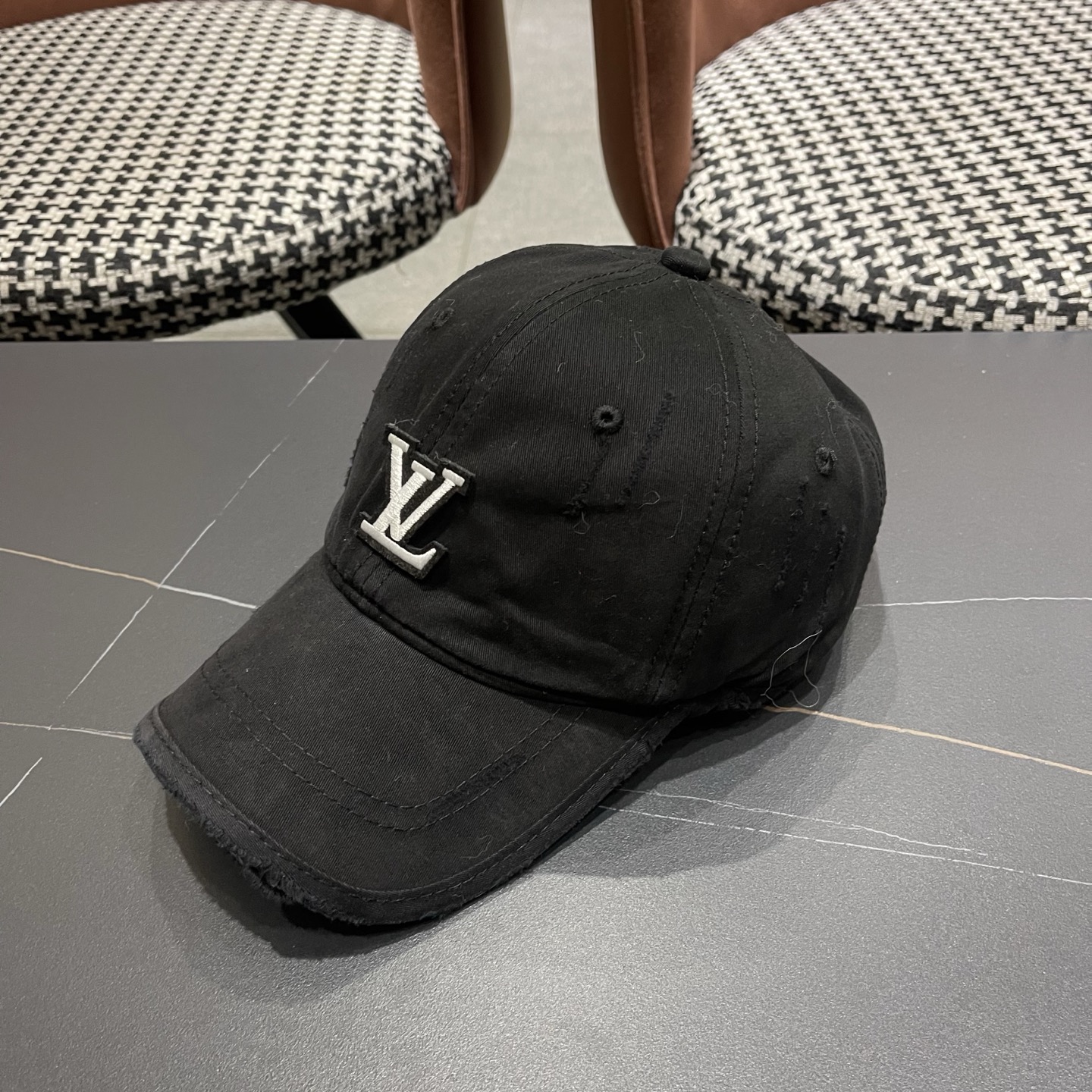 LV路易威登 棒球帽潮男休闲百搭母韩版时尚防晒百搭鸭舌帽女ins