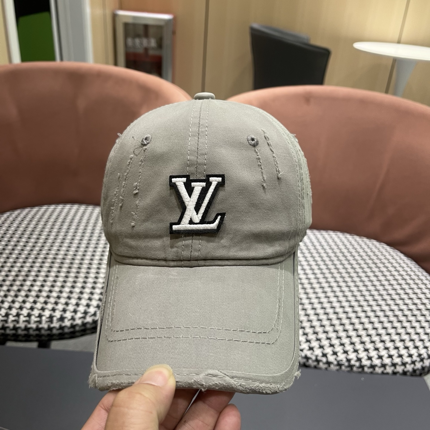LV路易威登 棒球帽潮男休闲百搭母韩版时尚防晒百搭鸭舌帽女ins