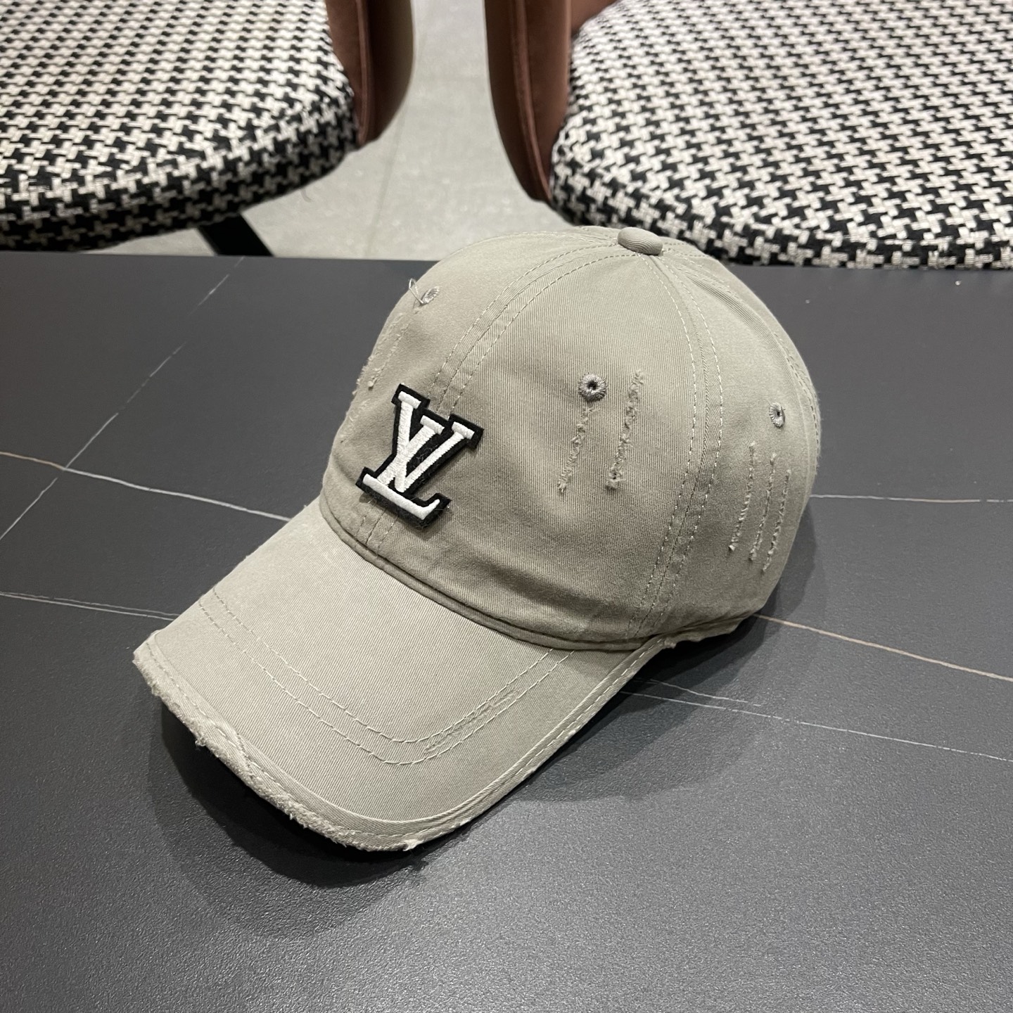 LV路易威登 棒球帽潮男休闲百搭母韩版时尚防晒百搭鸭舌帽女ins