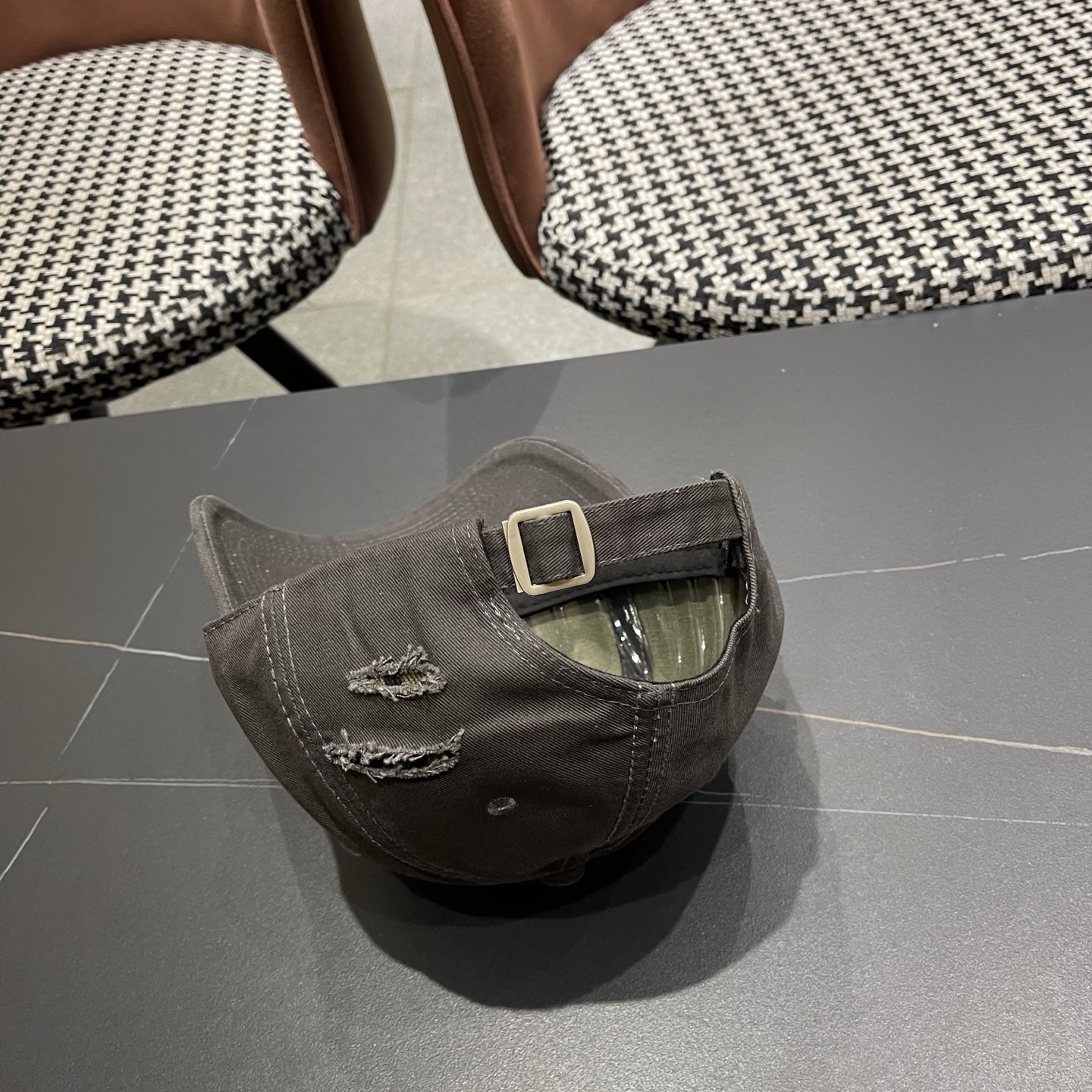 MONCLER（蒙口）大头围棒球帽男女显脸小鸭舌帽子女款加大加深宽帽檐硬顶复古潮牌