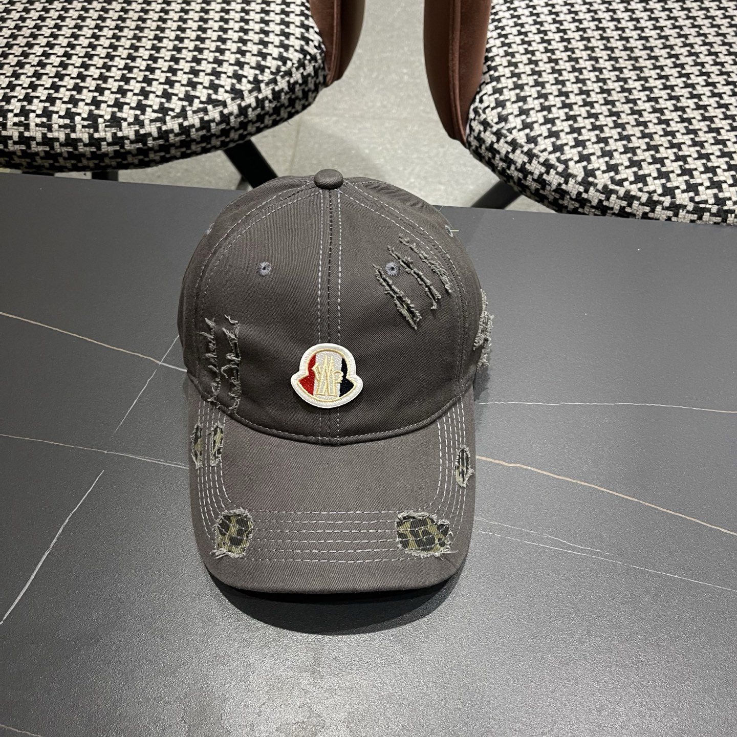 MONCLER（蒙口）大头围棒球帽男女显脸小鸭舌帽子女款加大加深宽帽檐硬顶复古潮牌