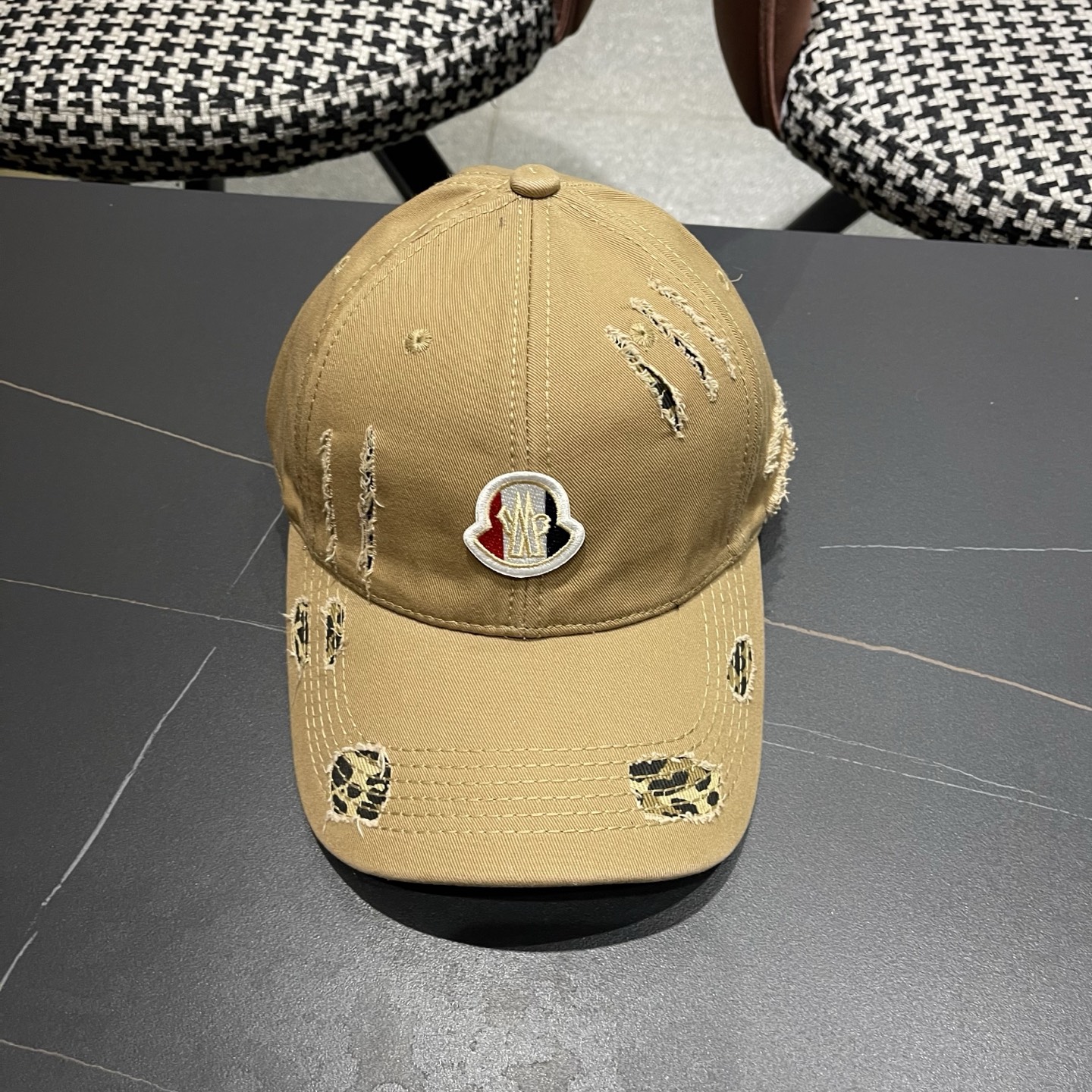 MONCLER（蒙口）大头围棒球帽男女显脸小鸭舌帽子女款加大加深宽帽檐硬顶复古潮牌