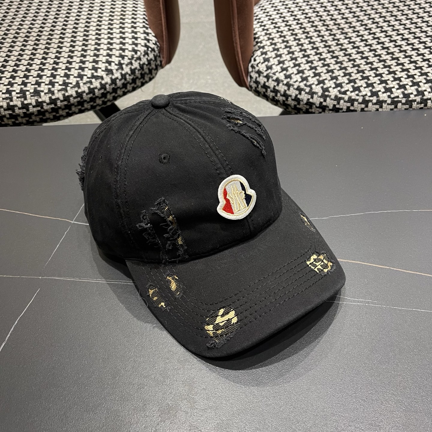 MONCLER（蒙口）大头围棒球帽男女显脸小鸭舌帽子女款加大加深宽帽檐硬顶复古潮牌