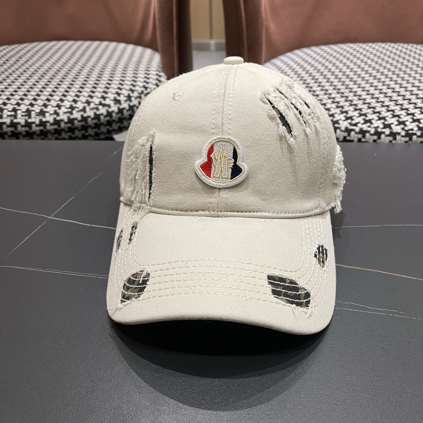 MONCLER（蒙口）大头围棒球帽男女显脸小鸭舌帽子女款加大加深宽帽檐硬顶复古潮牌