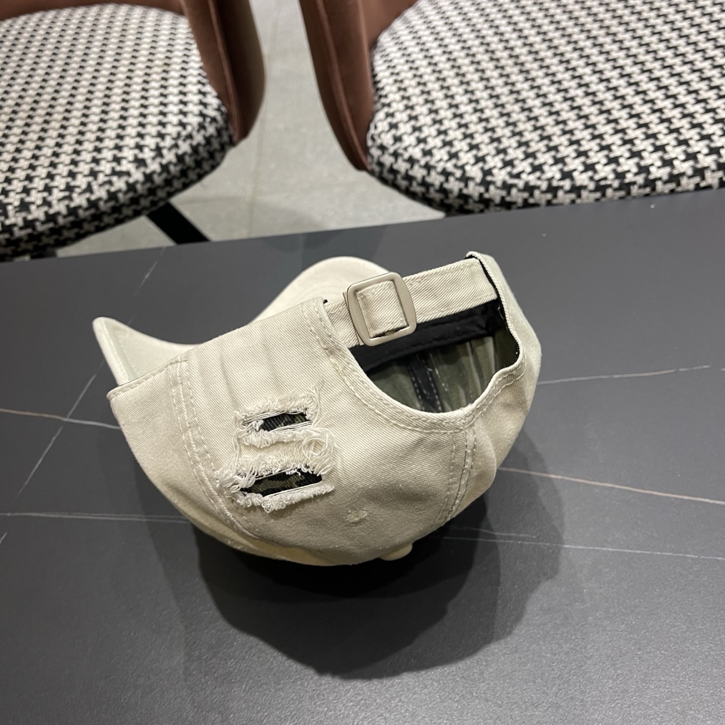 MONCLER（蒙口）大头围棒球帽男女显脸小鸭舌帽子女款加大加深宽帽檐硬顶复古潮牌