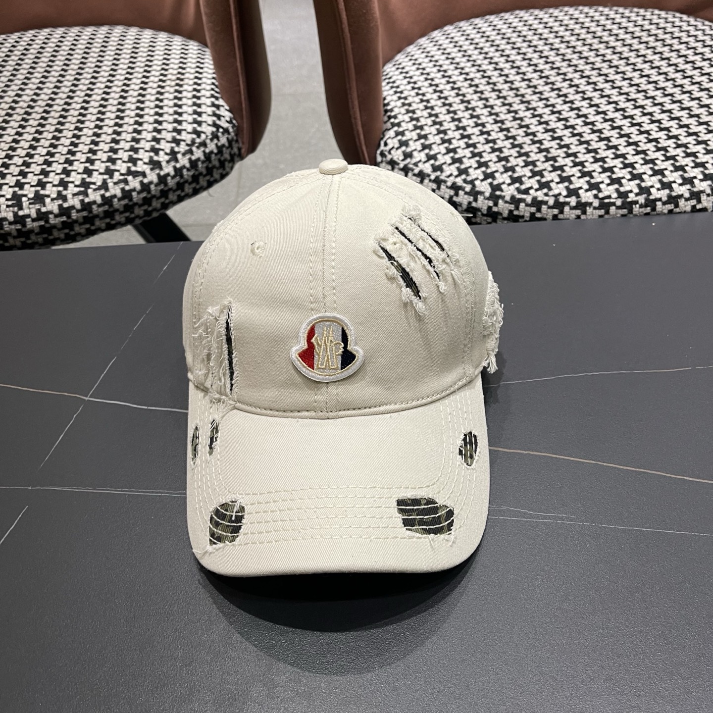 MONCLER（蒙口）大头围棒球帽男女显脸小鸭舌帽子女款加大加深宽帽檐硬顶复古潮牌