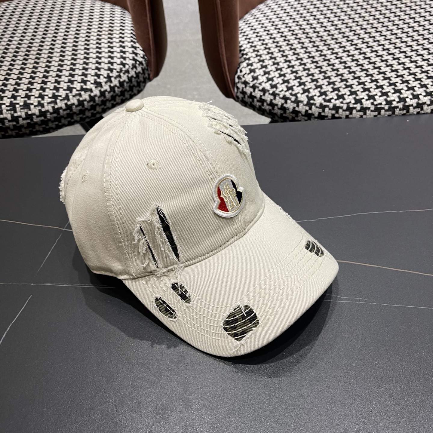 MONCLER（蒙口）大头围棒球帽男女显脸小鸭舌帽子女款加大加深宽帽檐硬顶复古潮牌