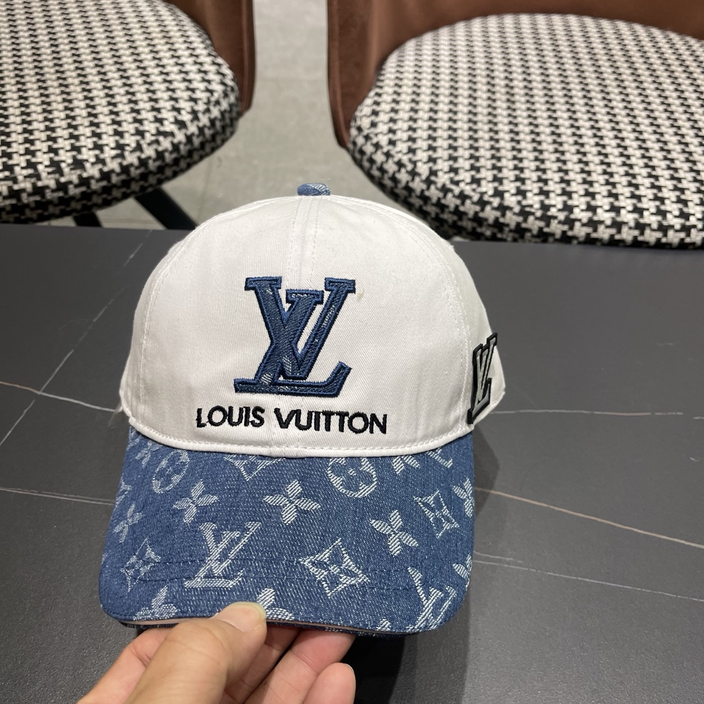 LV路易威登新款原单棒球帽，LV牛仔提花，专柜1:1开模订制，原版帆布面料 轻盈透气！质量超赞，基础头围