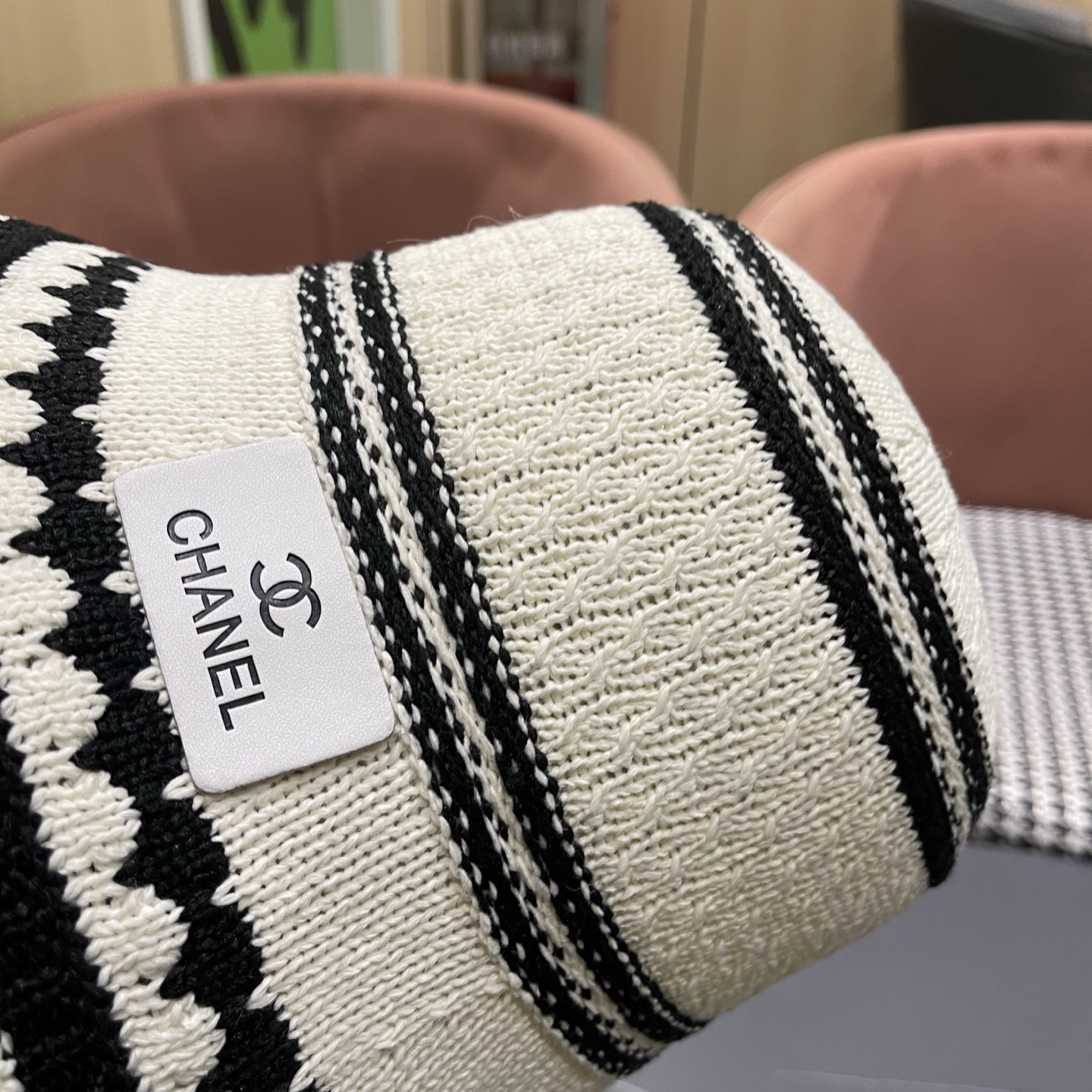 CHANEL香奈儿 夏季大檐防晒帽户外出游度假遮脸太阳帽草编撞色条纹镂空渔夫帽女