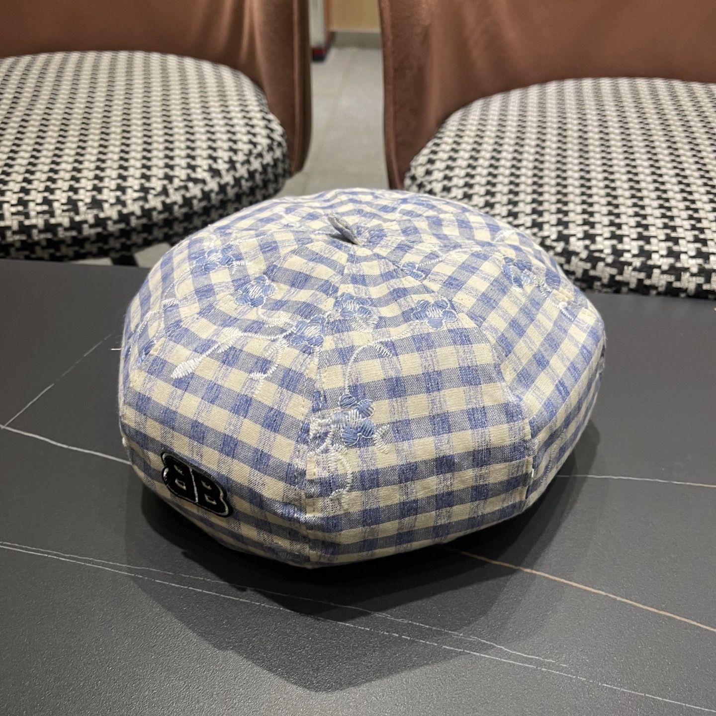 Balenciaga巴黎世家格子刺绣女春夏防晒大帽檐显脸小百搭遮阳贝雷帽