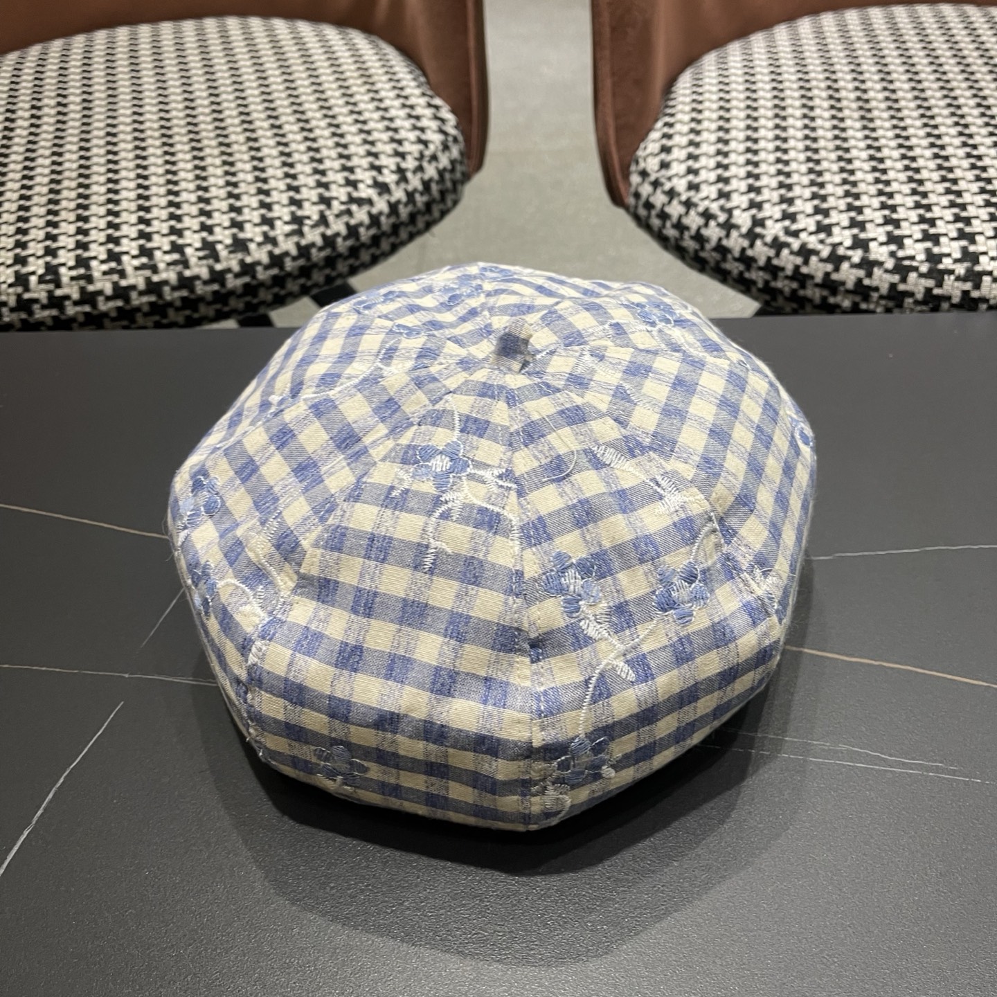 Balenciaga巴黎世家格子刺绣女春夏防晒大帽檐显脸小百搭遮阳贝雷帽