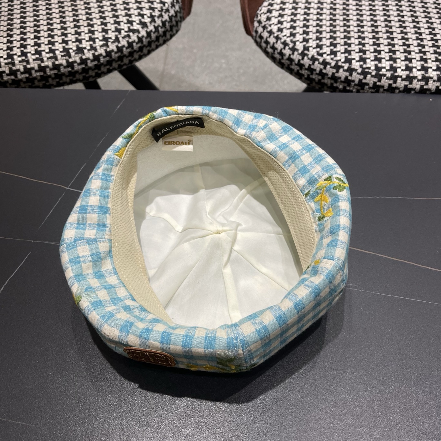 Balenciaga巴黎世家格子刺绣女春夏防晒大帽檐显脸小百搭遮阳贝雷帽