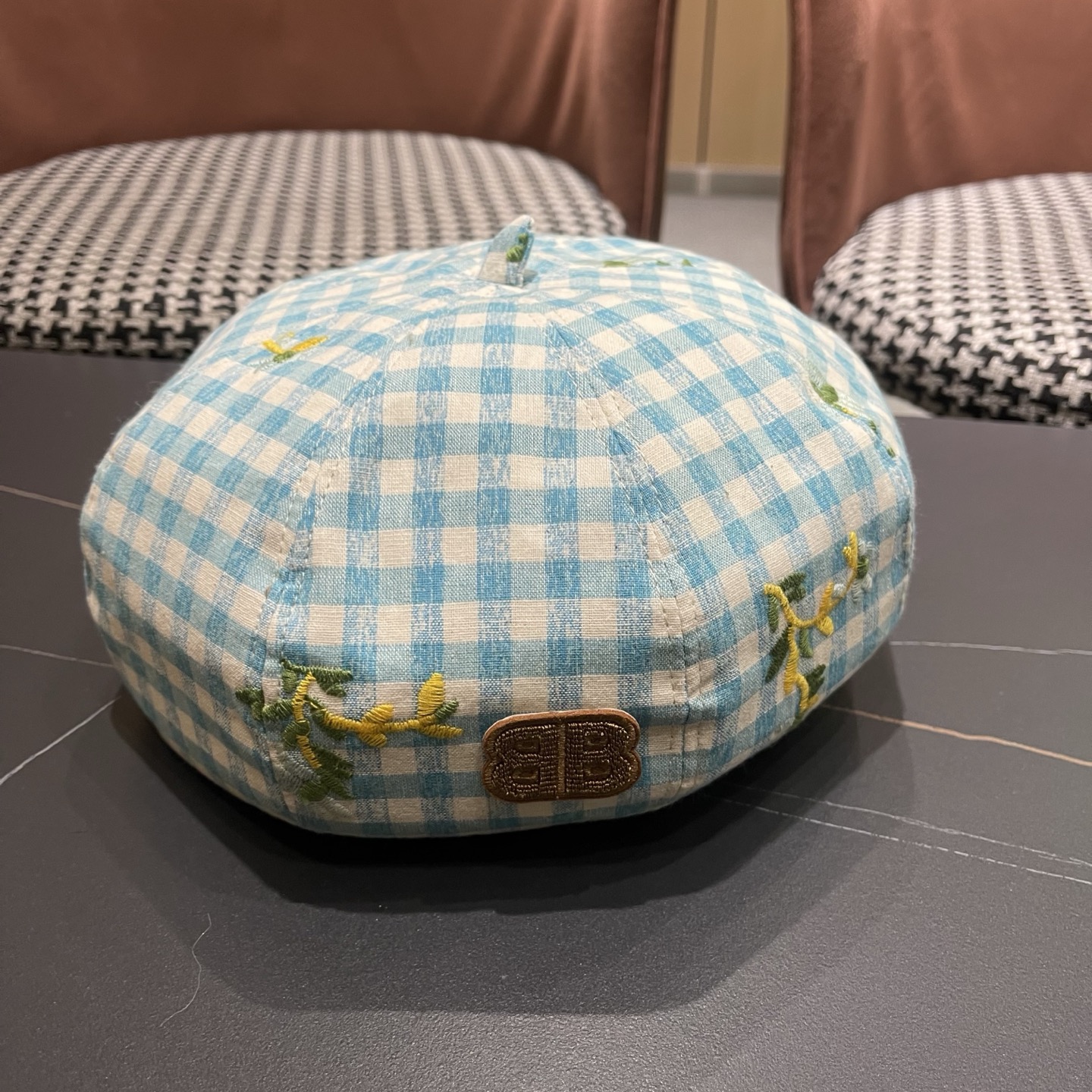 Balenciaga巴黎世家格子刺绣女春夏防晒大帽檐显脸小百搭遮阳贝雷帽