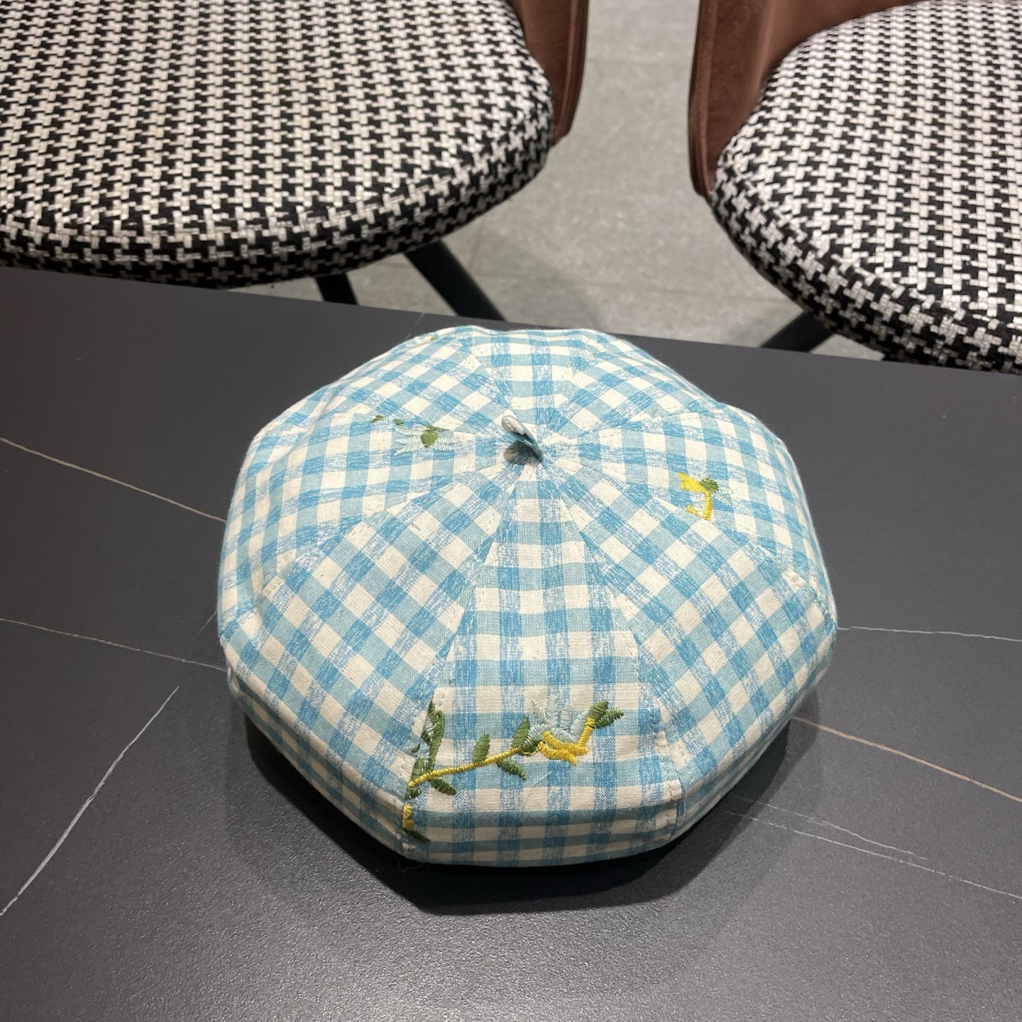 Balenciaga巴黎世家格子刺绣女春夏防晒大帽檐显脸小百搭遮阳贝雷帽