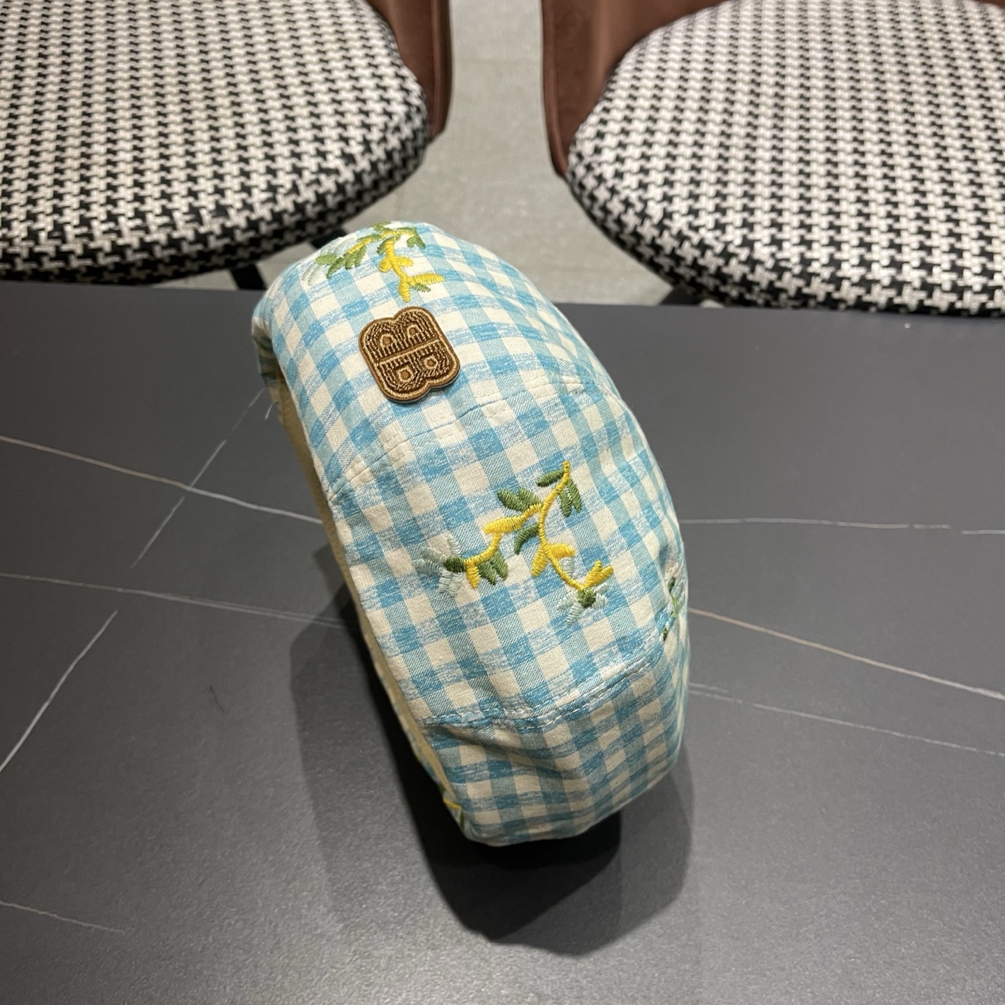 Balenciaga巴黎世家格子刺绣女春夏防晒大帽檐显脸小百搭遮阳贝雷帽