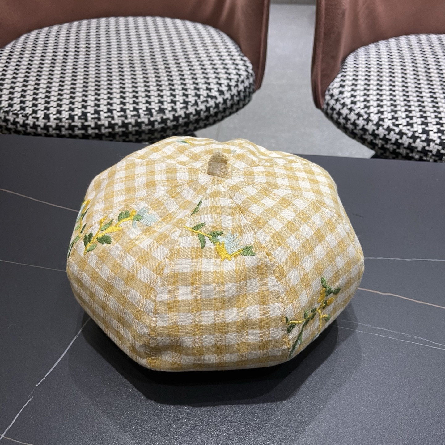 Balenciaga巴黎世家格子刺绣女春夏防晒大帽檐显脸小百搭遮阳贝雷帽