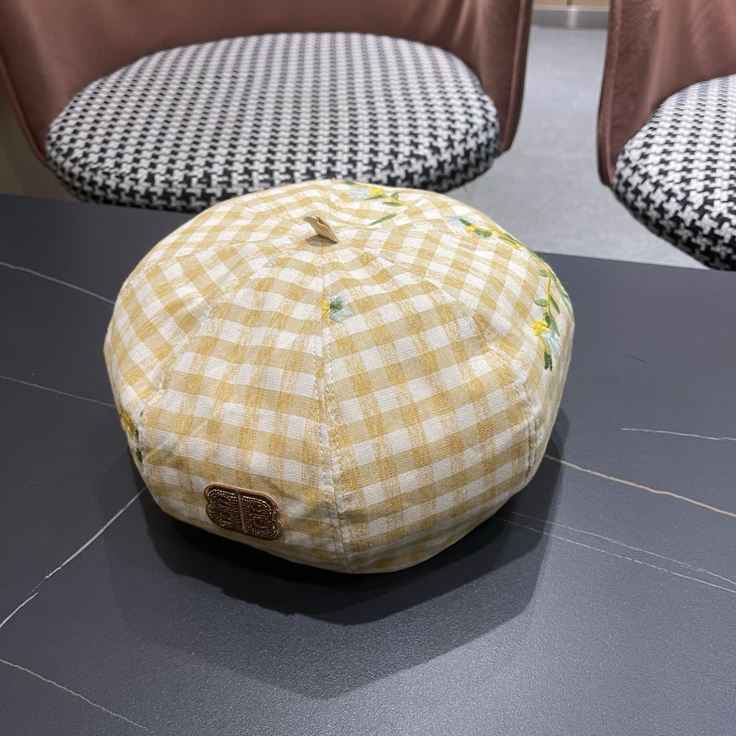 Balenciaga巴黎世家格子刺绣女春夏防晒大帽檐显脸小百搭遮阳贝雷帽