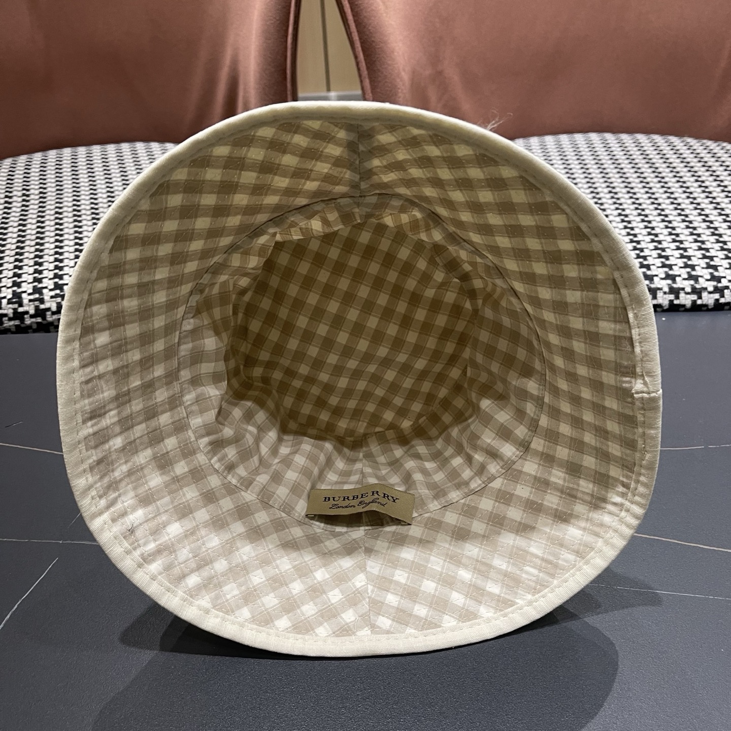 BURBERRY巴宝莉 韩版百搭潮牌夏季双面遮阳帽日系盆帽太阳防晒女